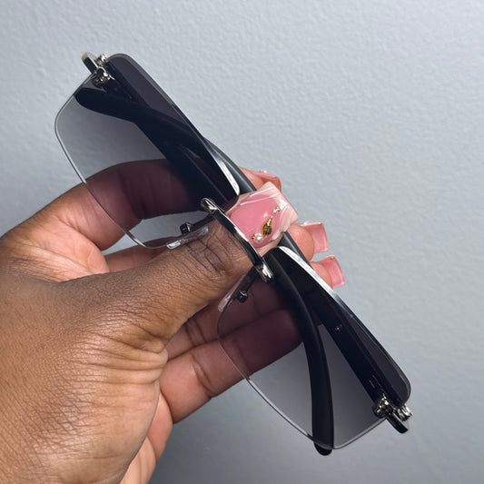 BLACK SQUARE RIMLESS SUNGLASSES